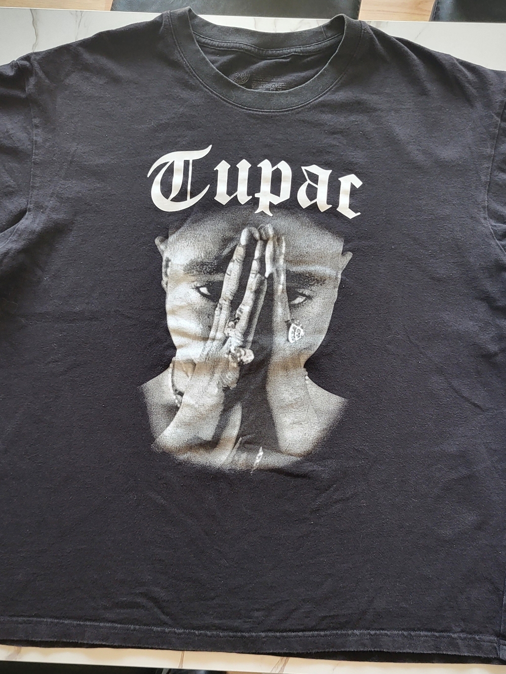 Tupac Tshirt Cross Colours Size Large. Pre-owned